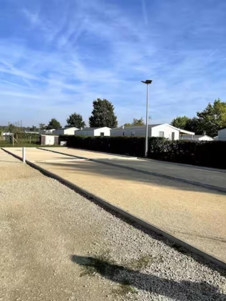 Mobil-Home 4 Etoiles Avec Piscine Proche De Blois Onzain Exterior photo